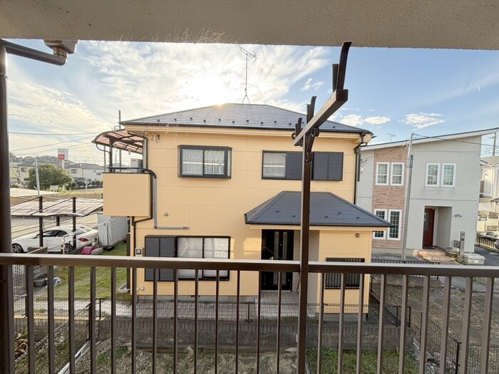 物件内観写真19　(室内からの展望)