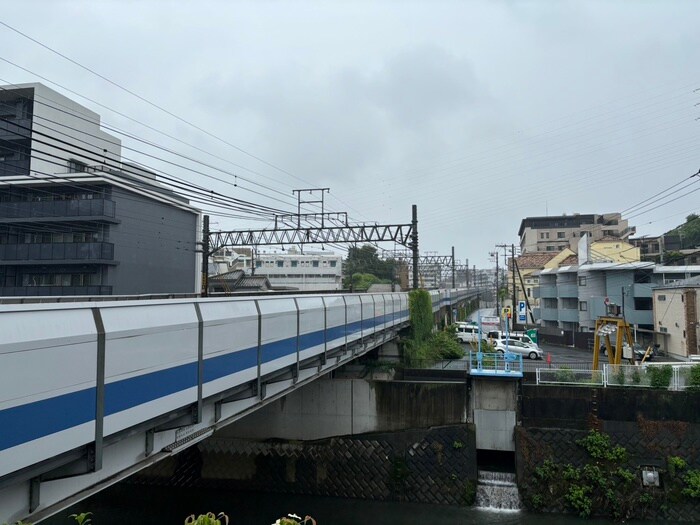 物件内観写真19　(室内からの展望)