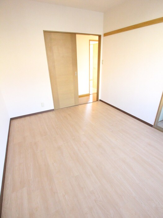 物件内観写真21　(居室)