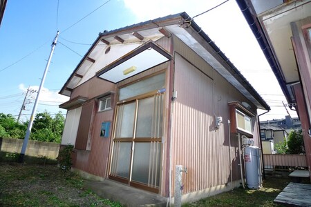 須貝様方貸家３外観写真