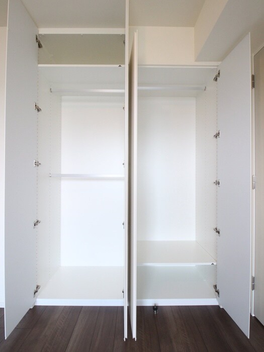 物件内観写真12　(収納)