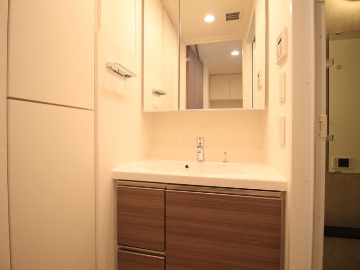 物件内観写真13　(洗面)