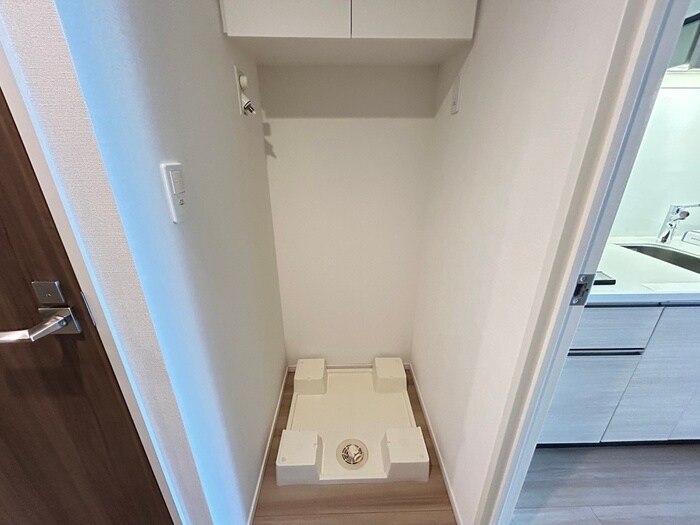 物件内観写真14　(洗濯機置場)