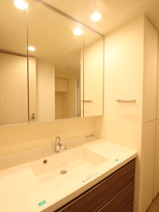 物件内観写真16　(洗面)