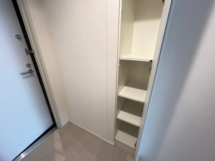 物件内観写真18　(収納)