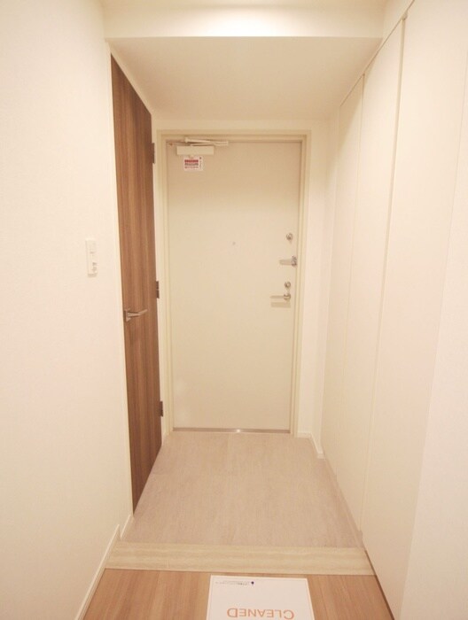 物件内観写真19　(玄関)