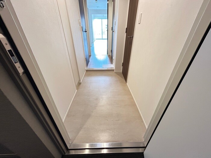 物件内観写真19　(玄関)