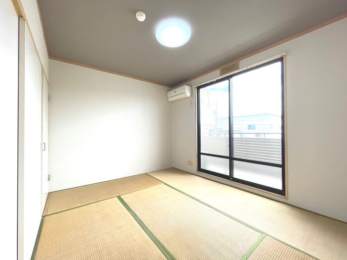 物件内観写真7　(居室)