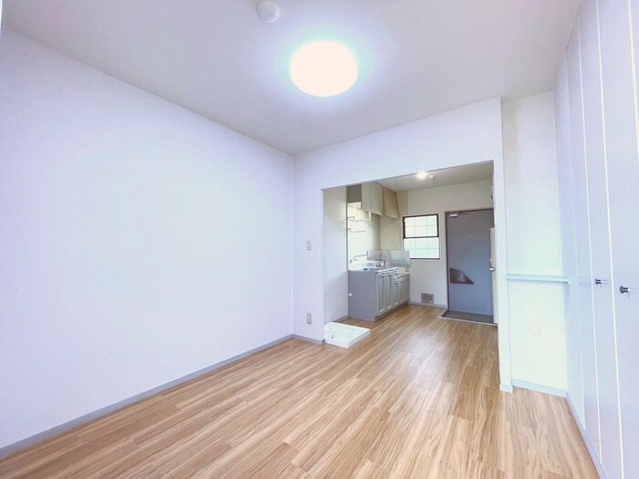 物件内観写真13　(居室)