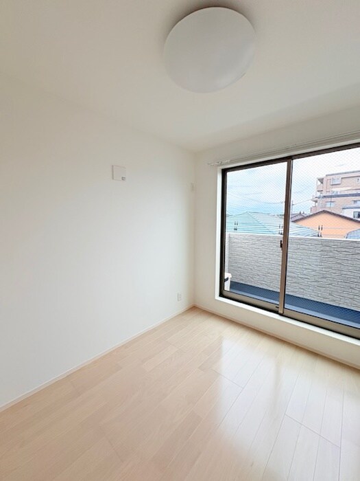 物件内観写真9　(居室)