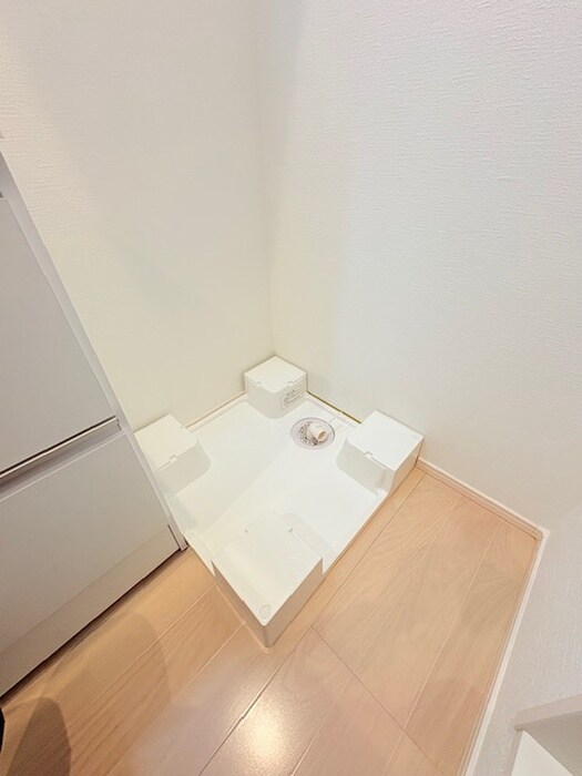 物件内観写真12　(洗濯機置場)