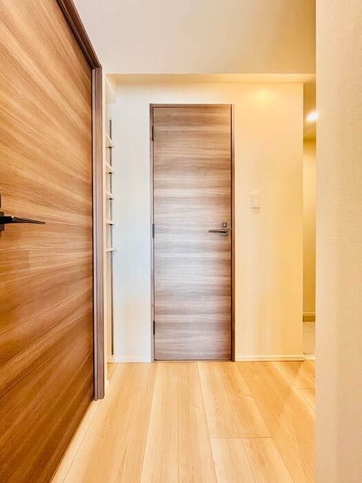 物件内観写真19　(廊下)