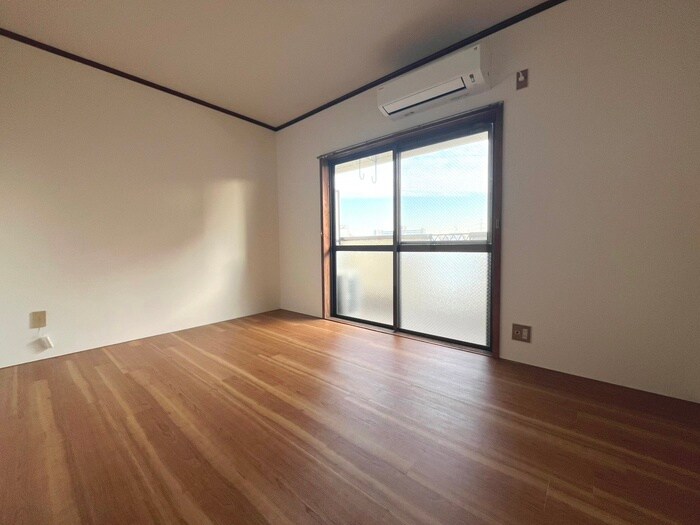 物件内観写真6　(居室)