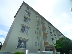 高津団地五街区１８棟（１０５）外観写真