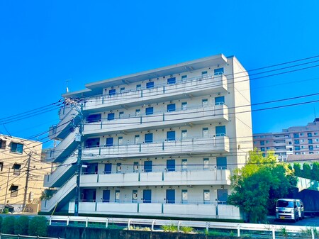 ﾘｳﾞｨｴｰﾙ鶴牧外観写真