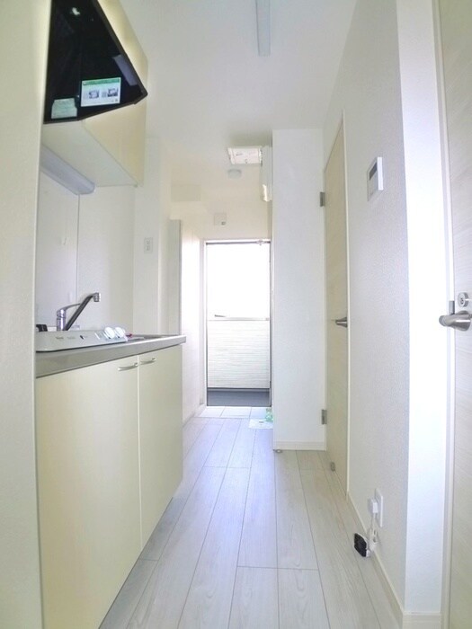 物件内観写真18　(廊下)