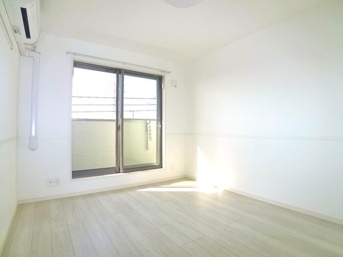 物件内観写真19　(居室)