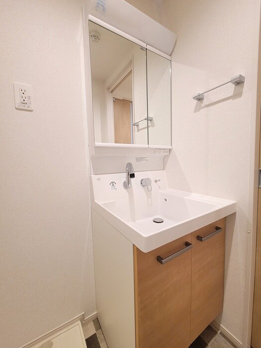 物件内観写真12　(洗面)