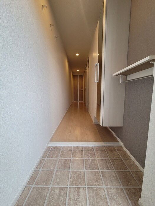 物件内観写真17　(玄関)