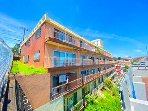 岸谷スカイマンション（３０３）外観写真