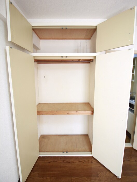 物件内観写真11　(収納)