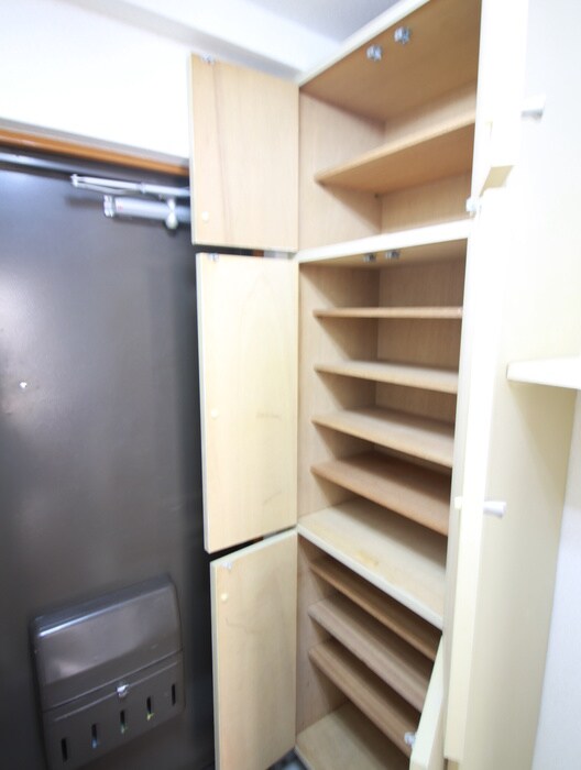 物件内観写真13　(靴箱)