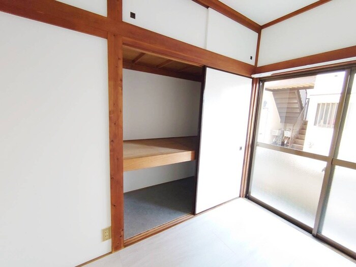 物件内観写真6　(収納)