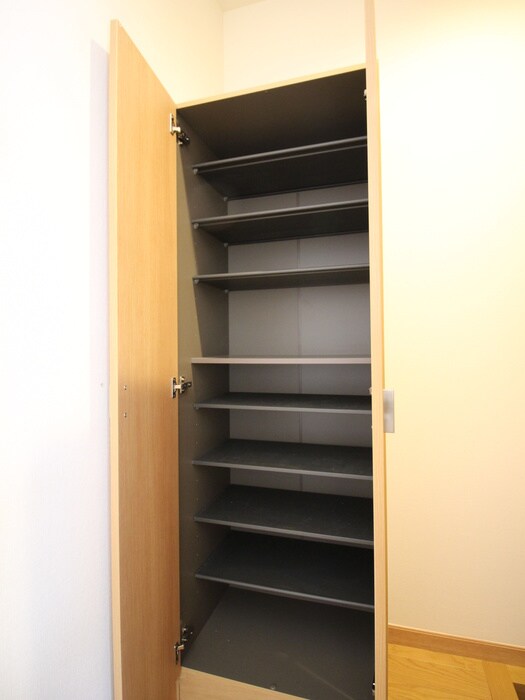 物件内観写真19　(靴箱)