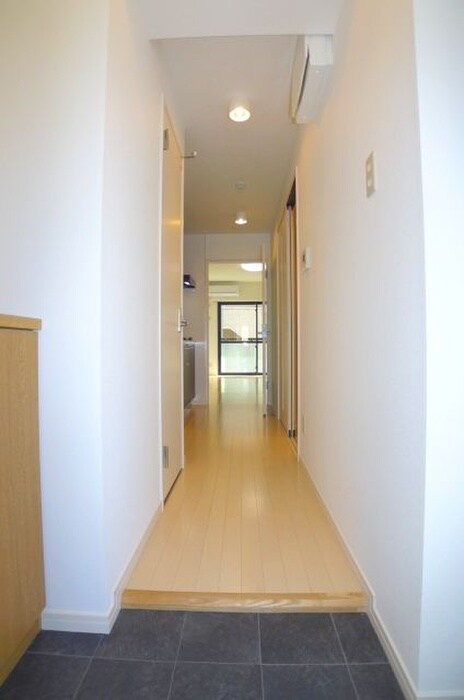 物件内観写真13　(廊下)