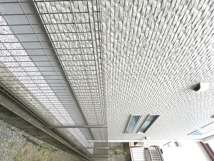 物件内観写真11　(室内からの展望)