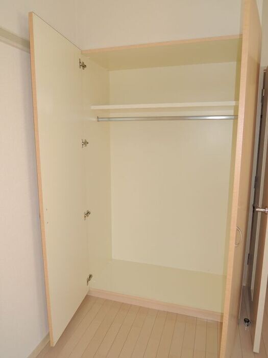 物件内観写真8　(収納)