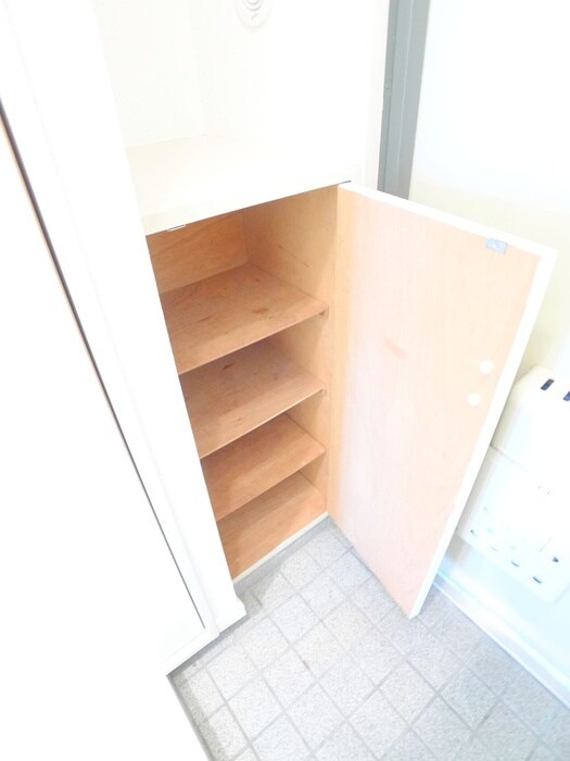 物件内観写真10　(靴箱)