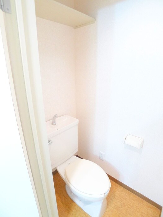 物件内観写真14　(トイレ)