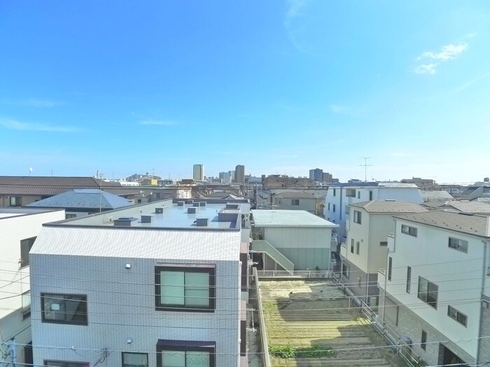 物件内観写真17　(室内からの展望)