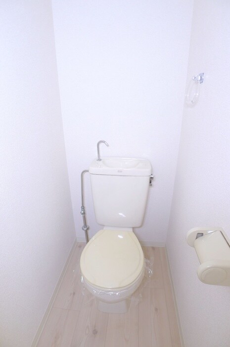 物件内観写真14　(トイレ)