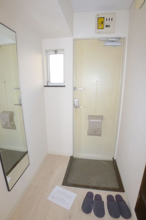 物件内観写真15　(玄関)