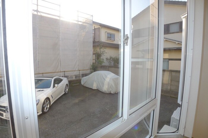 物件内観写真21　(室内からの展望)