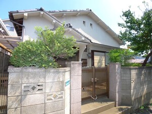 太田窪一丁目貸家外観写真
