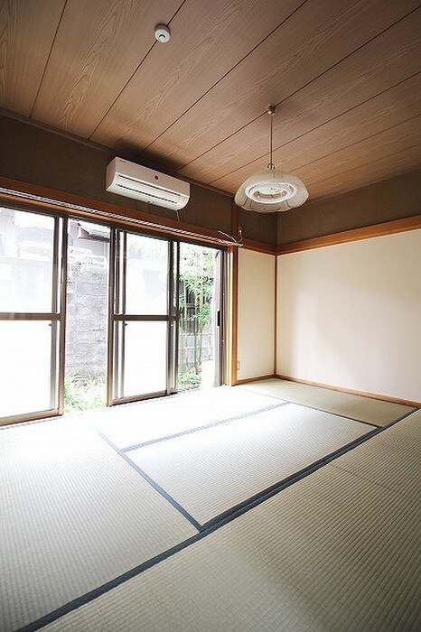 物件内観写真5　(居室)