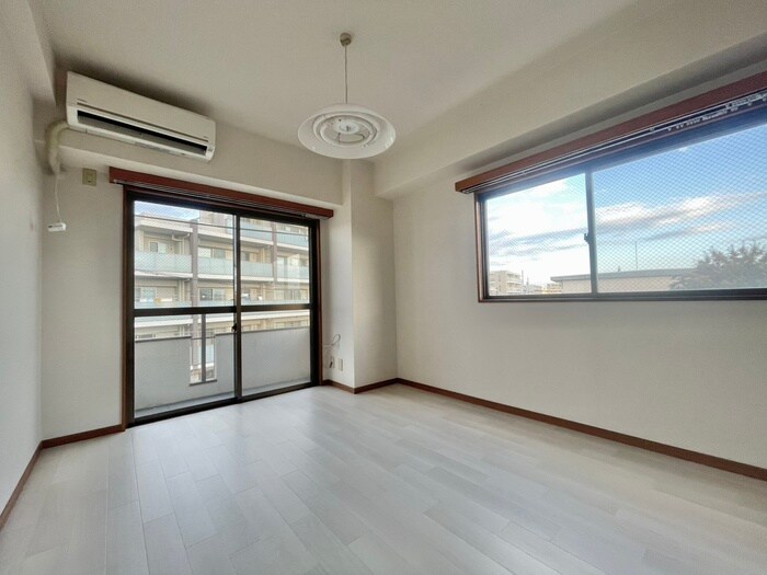 物件内観写真10　(居室)