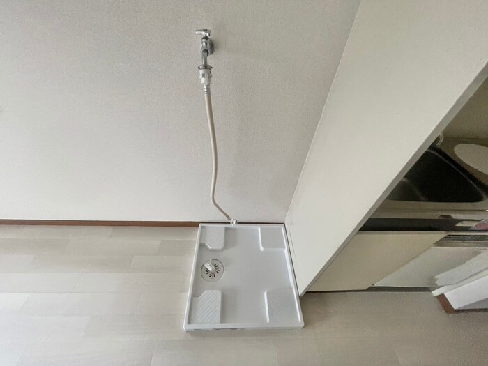 物件内観写真13　(洗濯機置場)