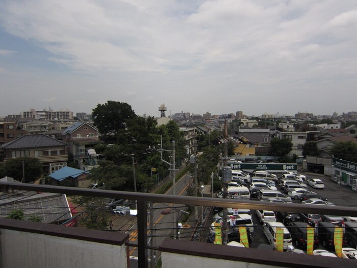 物件内観写真13　(室内からの展望)