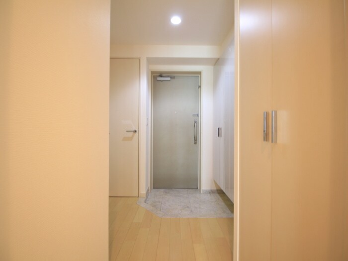 物件内観写真18　(廊下)