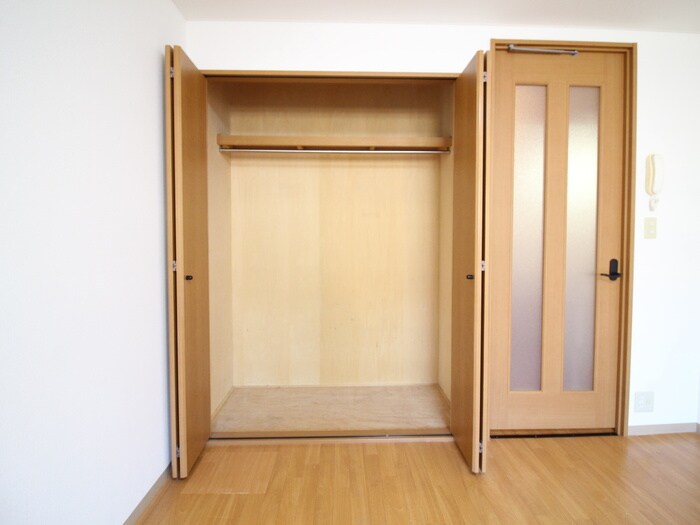 物件内観写真10　(収納)