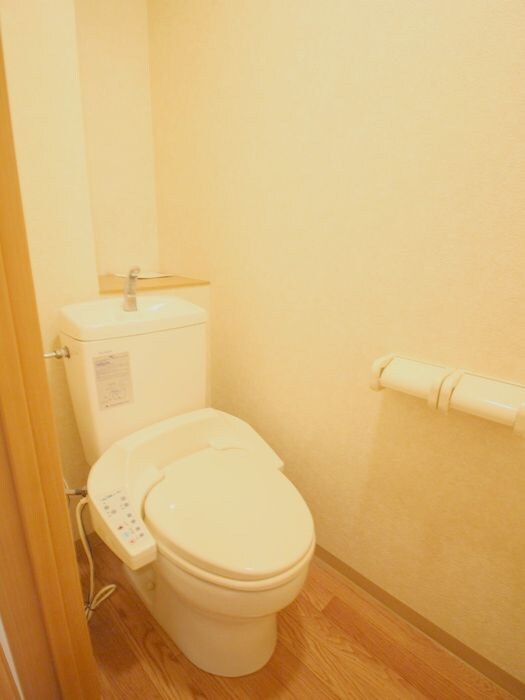 物件内観写真14　(トイレ)