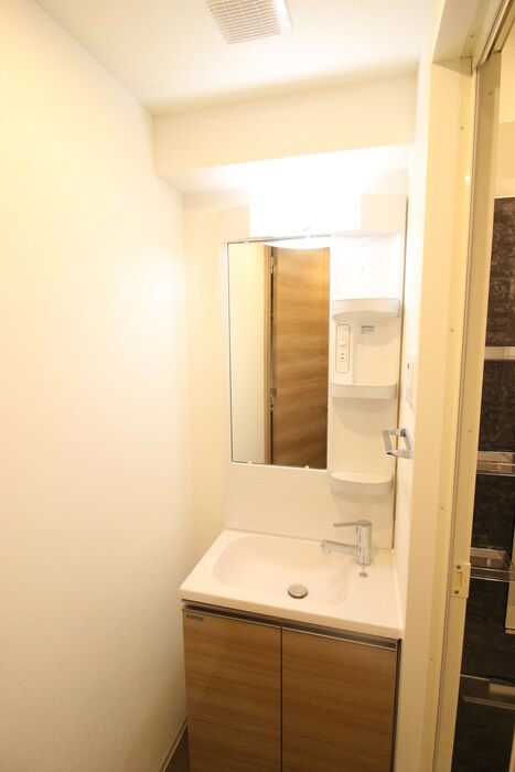 物件内観写真11　(洗面)