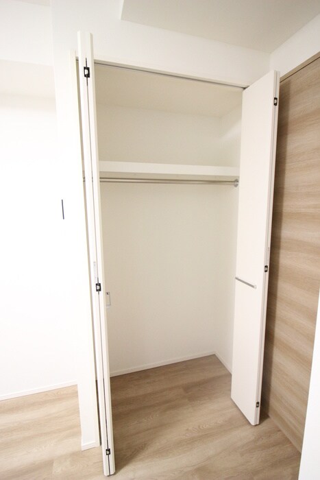 物件内観写真12　(収納)