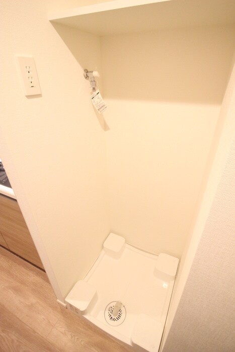 物件内観写真18　(洗濯機置場)