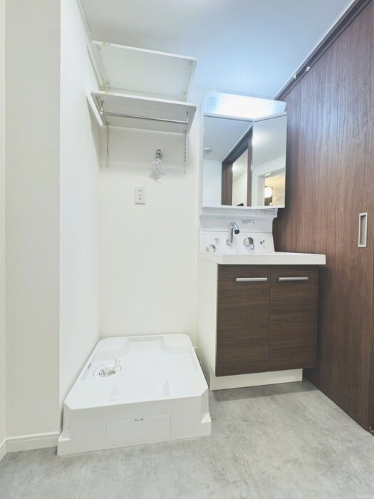 物件内観写真14　(洗濯機置場)