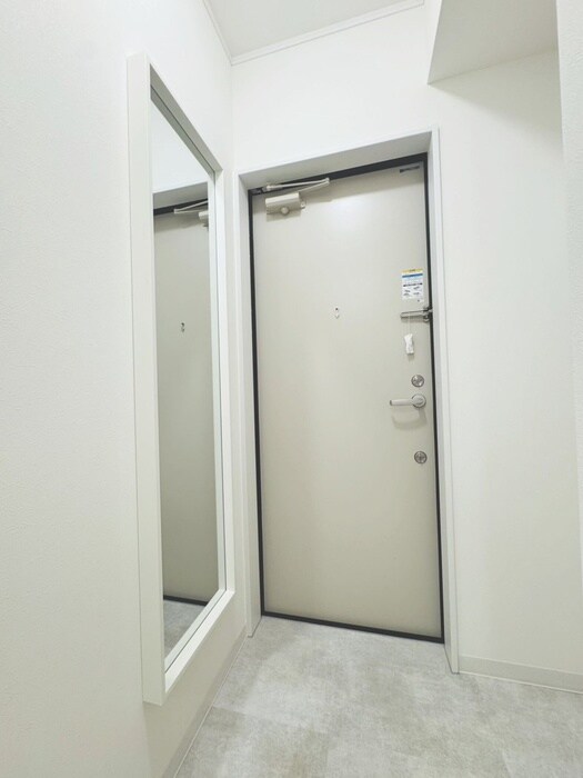 物件内観写真16　(玄関)